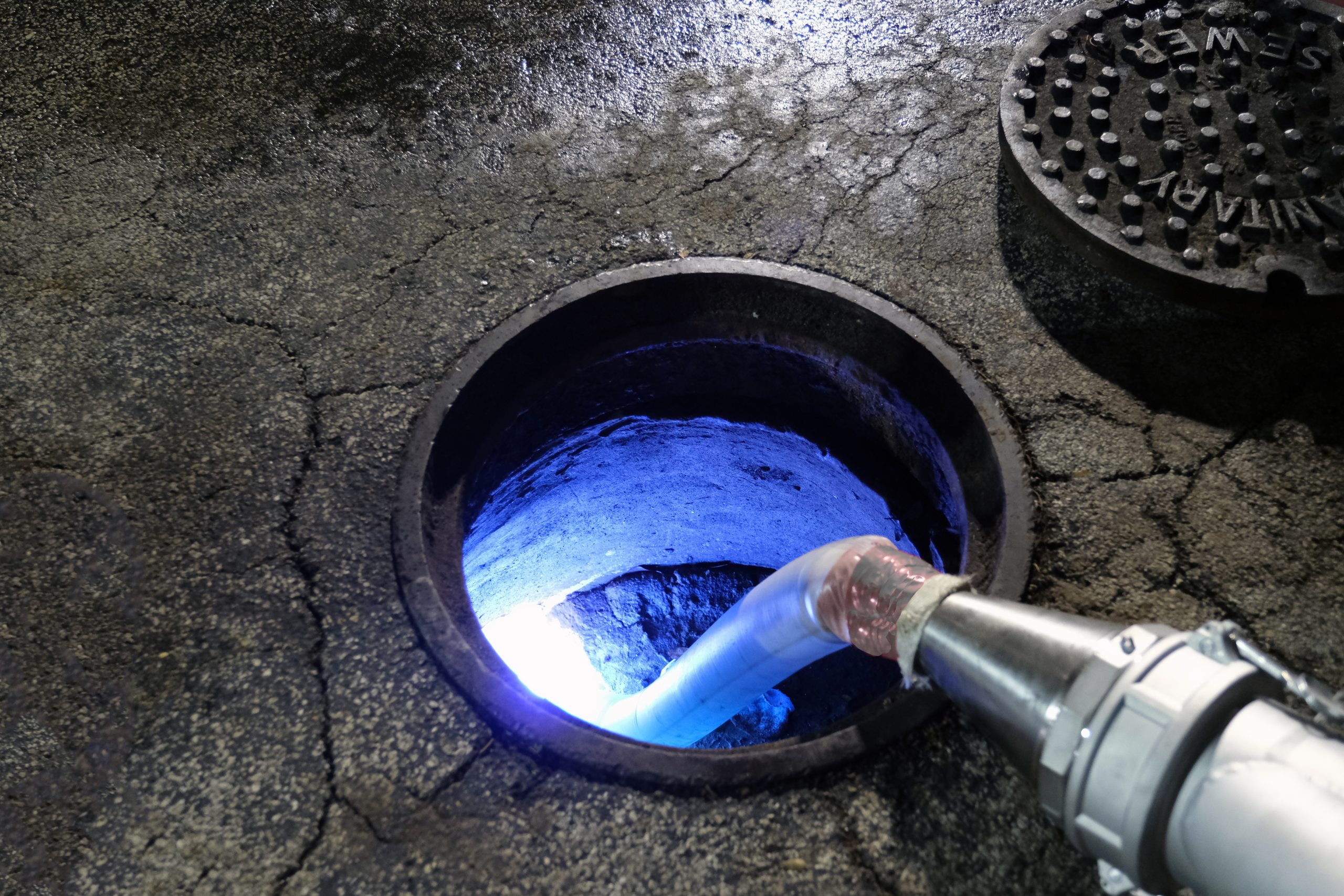 UV Manhole